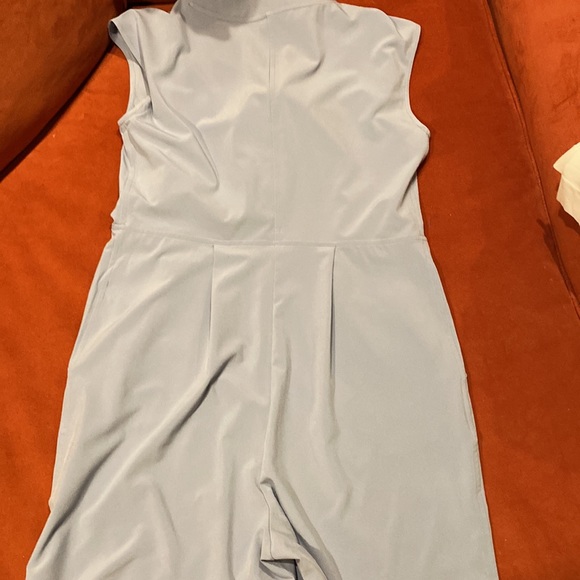 Athleta Marlow romper with packets in baby blue color size XS - Picture 10 of 15